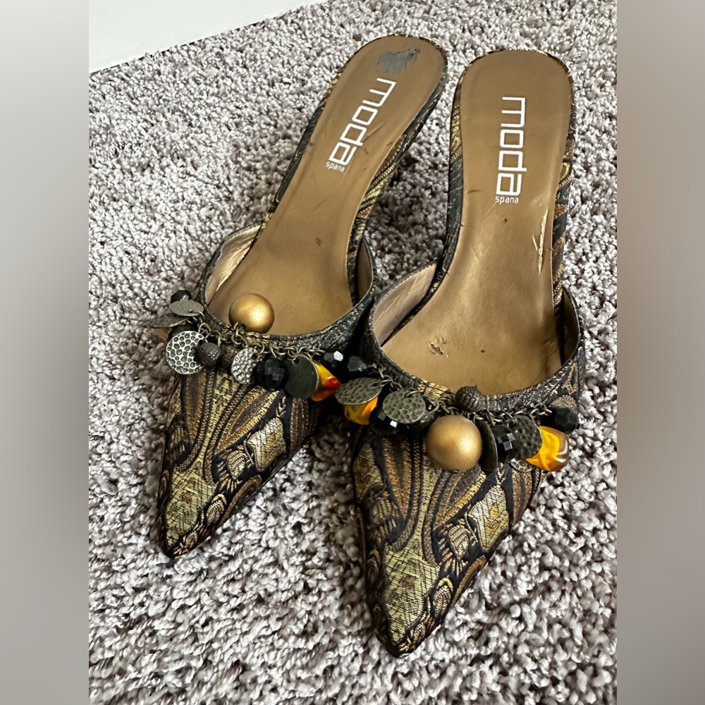 (SOLD) Vintage kitten heel Sandle slippers